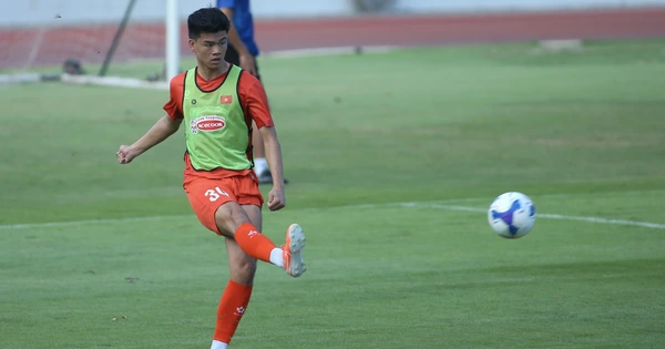 HAGL có hàng phòng ngự cao nhất VLeague 4 cầu thủ trên 19 m-1.webp