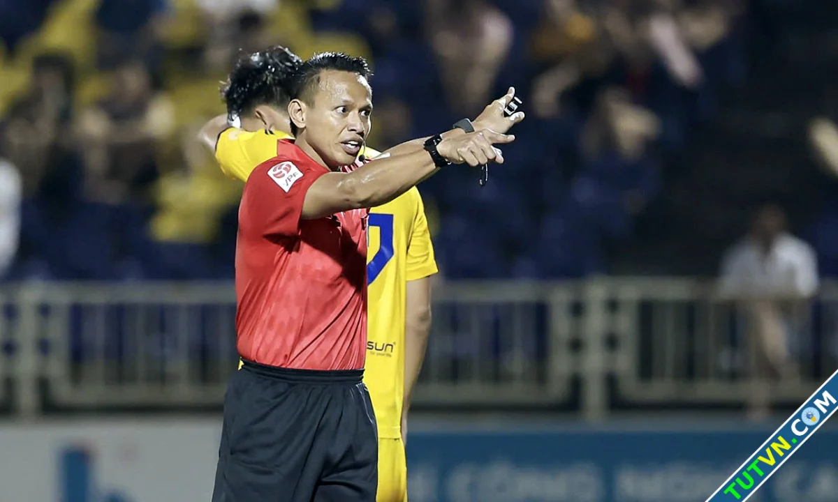 HAGL muốn tài trợ trọng tài ngoại điều hành VLeague-1.webp