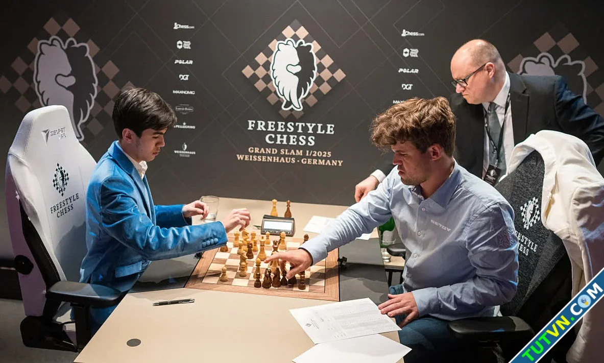 Hai nước thí mã xuất sắc của Carlsen-1.webp