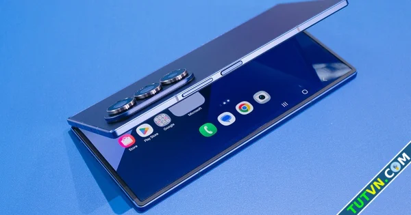 Hấp lực khó cưỡng của hai sắc xanh trên Galaxy Z Fold7-1.webp