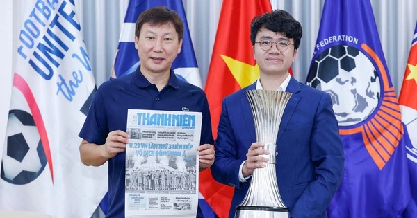 HLV Kim Sangsik đã thấy được bàn thắng của U23 Việt Nam trước khi Công Phương ghi bàn-1.webp