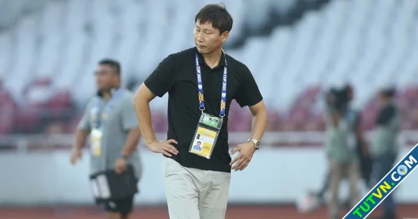 HLV Kim Sangsik dùng người cực dị U23 Indonesia 039choáng039 ở chung kết và thua-1.webp