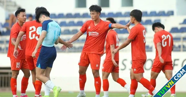 HLV Kim Sangsik giao nhiệm vụ đặc biệt đến thủ quân đội U23 Việt Nam-1.webp