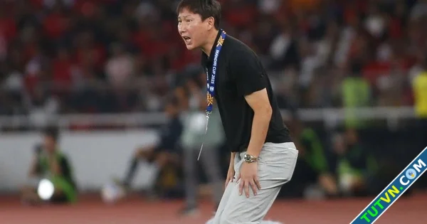 HLV Kim Sangsik vô địch trên đất Thái lẫn Indonesia Cú đúp ngọt ngào-1.webp