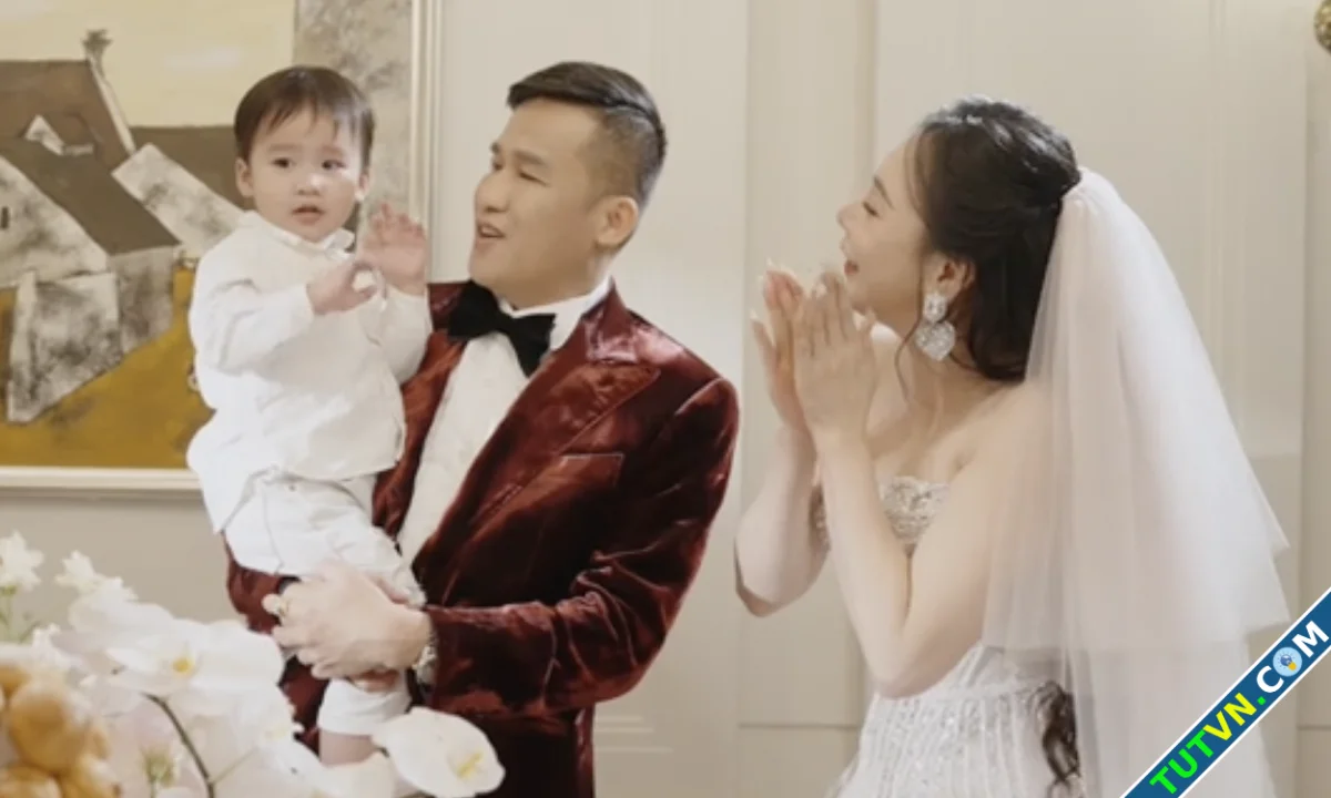 Hồ Quỳnh Hương công khai có con trai hai tuổi-1.webp