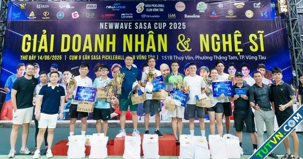 Hoàng Bách Akira Phan và Huy Khánh tỏa sáng ở giải pickleball-1.webp