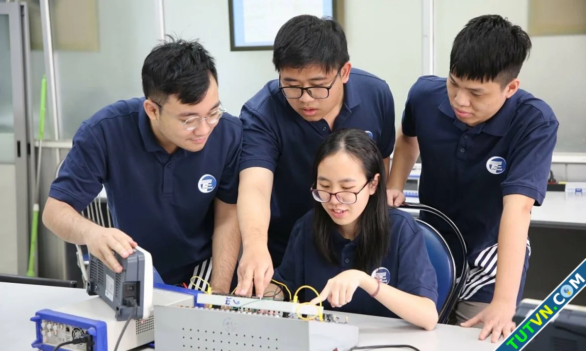 Học phí trường Đại học Công nghệ cao nhất 40 triệu đồng-1.webp