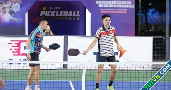 Lý Hoàng Nam Trịnh Linh Giang đánh bại cặp đôi số 1 pickleball châu Á-1.webp