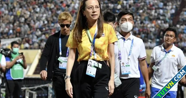 Madam Pang quyết định bất ngờ về HLV đội tuyển nữ Thái Lan đặt mục tiêu vô địch kép-1.webp