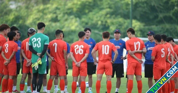 Malaysia nhập tịch ồ ạt HLV Cklamovski muốn tạo sốc đội tuyển Việt Nam-1.webp