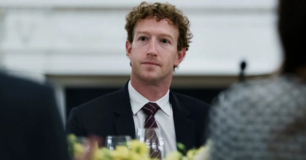 Mark Zuckerberg kiện Mark Zuckerberg vì bị khóa Facebook 5 lần-1.webp