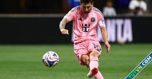 Messi ghi bàn siêu phẩm sút phạt Inter Miami tiến gần vòng 16 đội Club World Cup-1.webp