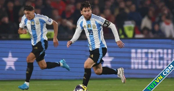 Messi vào sân hiệp 2 đội tuyển Argentina vẫn toàn thắng-1.webp