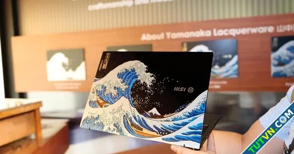 MSI đem mẫu laptop tranh sơn mài độc đáo tới Computex 2025-1.webp