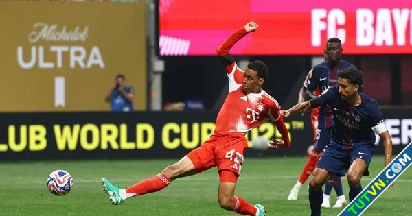 Musiala chấn thương kinh hoàng Bayern Munich thua cực đau dù PSG bị tận 2 thẻ đỏ-1.webp
