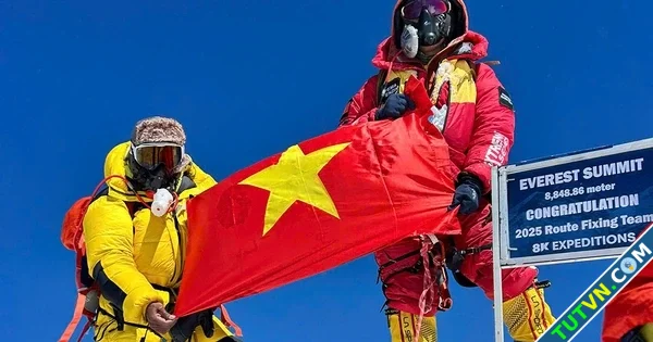 Người Việt vừa chinh phục đỉnh Everest Lên cao để chạm đến độ sâu-1.webp