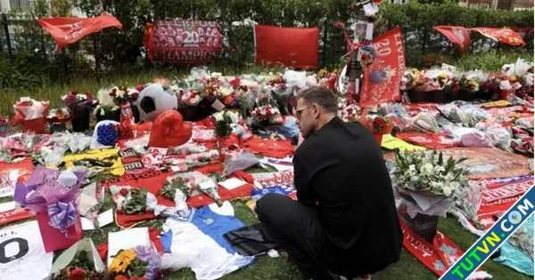 Nhiều đồng đội Liverpool khẩn trương đến Bồ Đào Nha để đưa tang Diogo Jota-1.webp