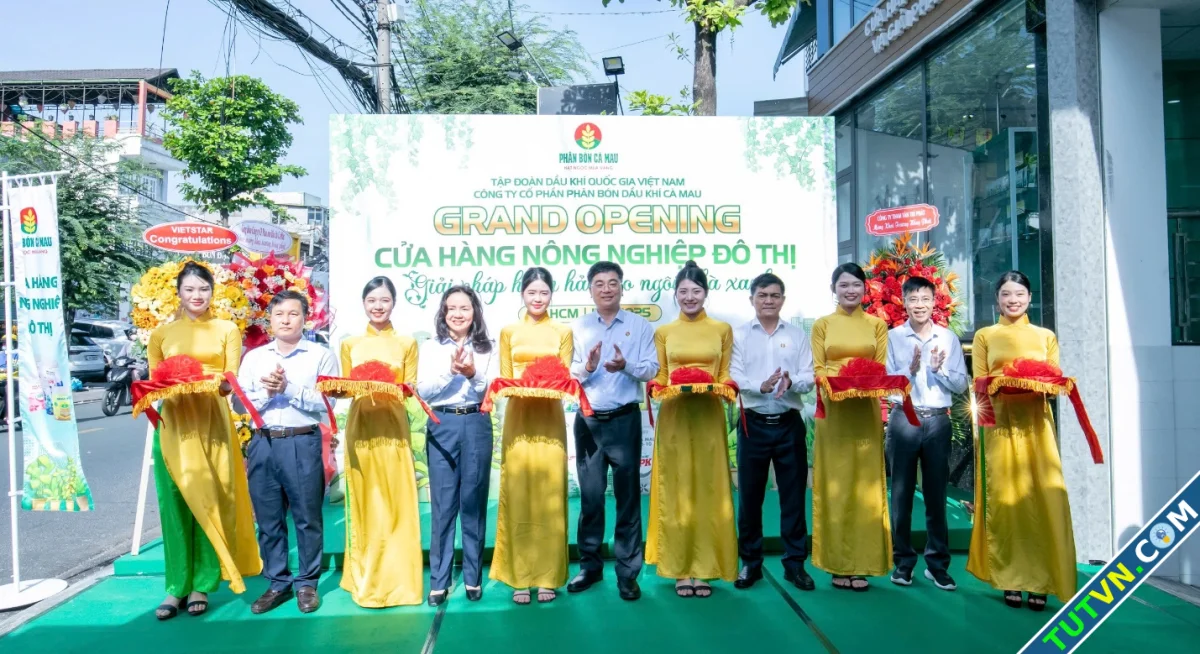 Phân Bón Cà Mau khai trương cửa hàng nông nghiệp đô thị tại TP HCM-1.webp