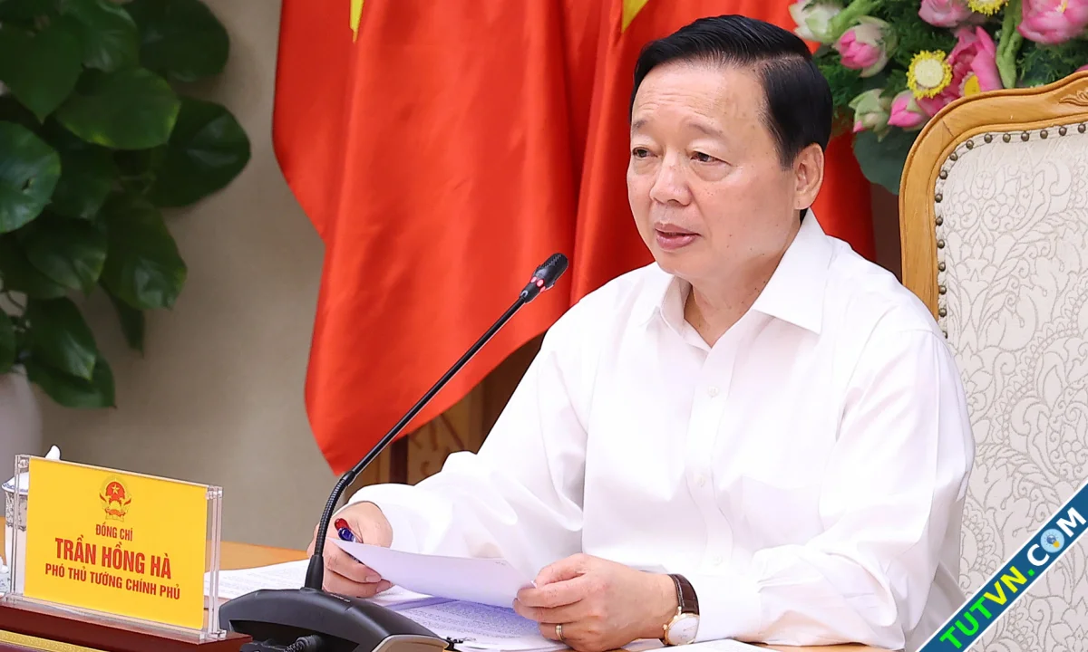Phó thủ tướng Trần Hồng Hà Phân quyền không để đùn đẩy trách nhiệm-1.webp