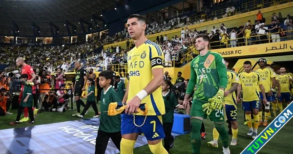 Ronaldo sắp mất bản hợp đồng cực khủng 200 triệu euro Vì hành động gây sốc-1.webp