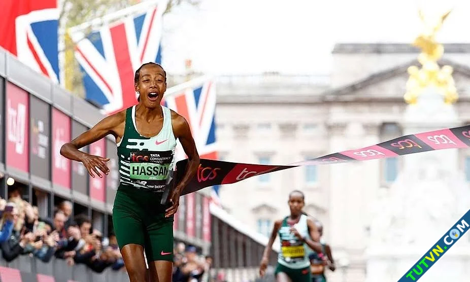 Sifan Hassan tái xuất tại London Marathon 2025-1.webp