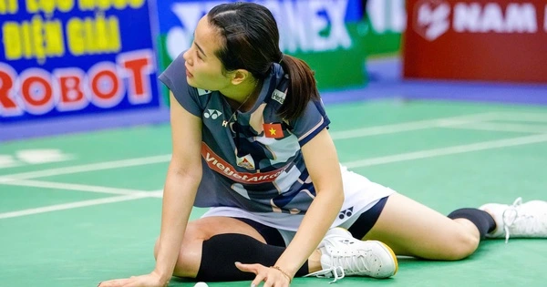 Tay vợt Nguyễn Thùy Linh gặp chấn thương gì vì sao không có HLV đi cùng-1.webp