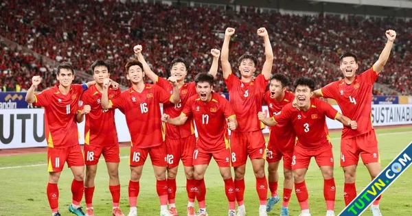 Thắng U23 Indonesia 10 U23 Việt Nam đoạt cú hattrick vô địch ngoạn mục-1.webp