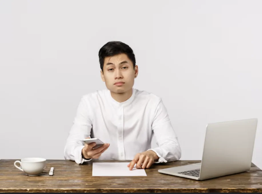 Tôi khó xử vì công ty tốt sếp hiền nhưng lương 15 triệu-1.webp