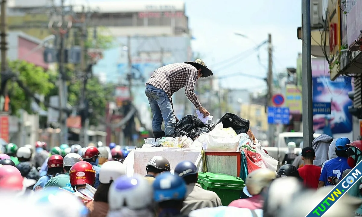 TP HCM tính giá thu gom rác từ 16 thế nào-1.webp