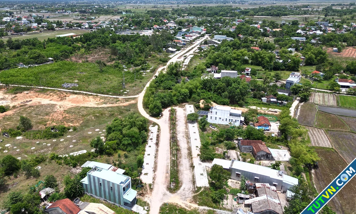 Tuyến đường 12 km làm 5 năm chưa xong-1.webp
