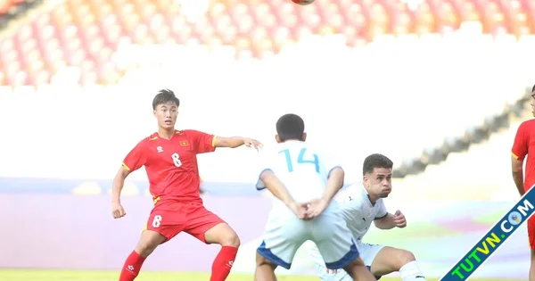 Văn Trường thừa nhận U23 Việt Nam thiếu cây săn bàn thực thụ thầy Kim có hành động đặc biệt-1.webp