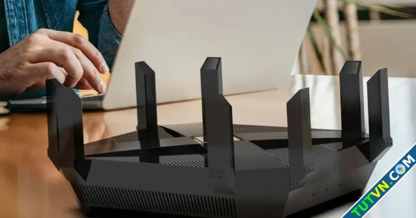 Vì sao không nên tắt router WiFi khi về quê ăn tết-1.webp