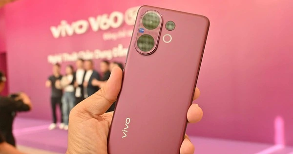 vivo V60 tích hợp camera siêu tele ZEISS 50 MP ra mắt thị trường Việt Nam-1.webp