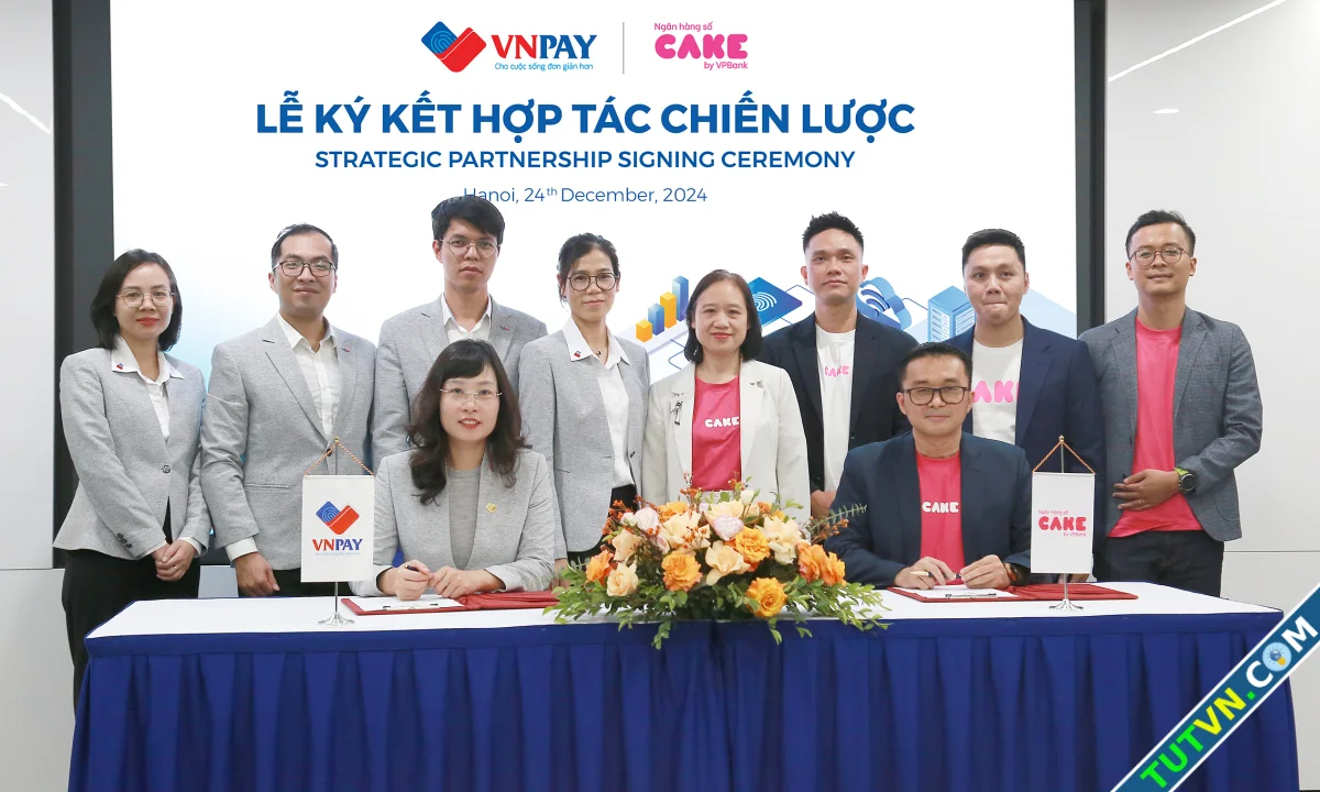 VNPAY hợp tác Cake triển khai dịch vụ tài chính số-1.webp