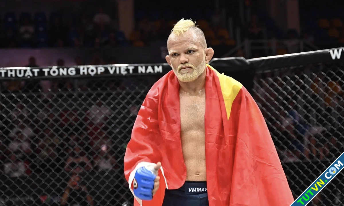 Võ sĩ Brazil trả đai giải MMA Việt Nam có thể phải đền bù 300 triệu đồng-1.webp