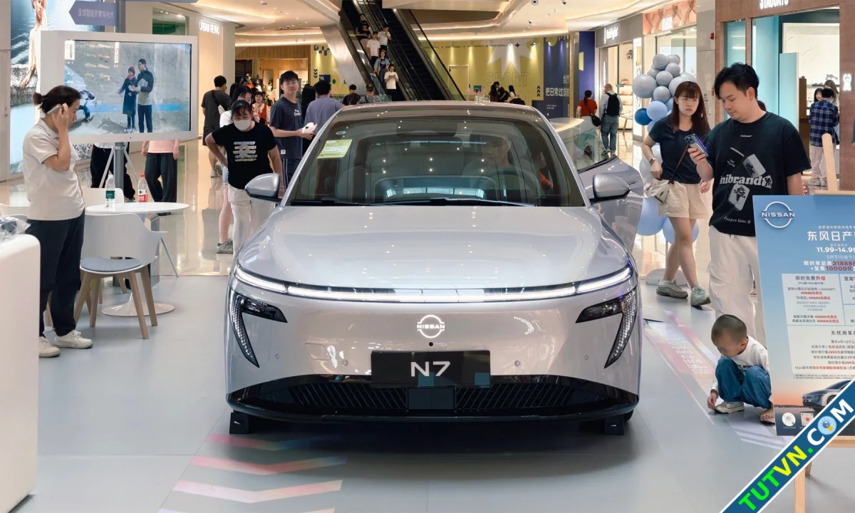 Xe điện mới của Toyota và Nissan hút khách Trung Quốc-1.webp