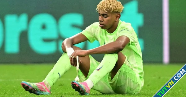 Yamal im tiếng trong mưa bàn thắng Inter Milan hạ kịch tính Barcelona vào chung kết Champions...webp