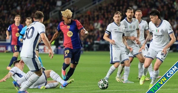 Yamal quá đặc biệt giúp Barcelona thắp hy vọng Ronaldo thất thần sau cú sốc-1.webp